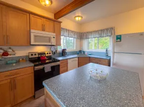 Ocean View Retreat on 2 acres - Image 3