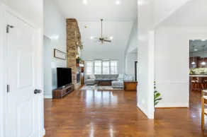 Huge Family Home Near Lynchburg - Image 3