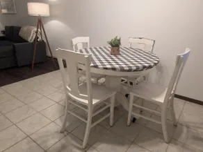 Cozy Durand Retreat | Walk to Shops & Dining - Image 3