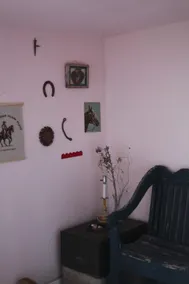 Comfy horse sanctuary guesthouse - Image 3