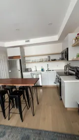 Urban Apartment Nestled on College - Image 4
