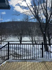River Retreat - Riverfront Getaway - Image 5