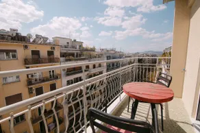 Exarcheia Gem with Stunning Lycabettus views - Image 4
