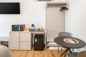 Double room / twin beds and private bathroom - Image 3