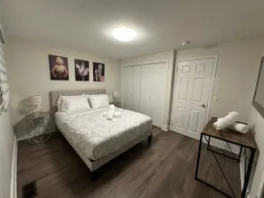 The Crown Suite - Image 4