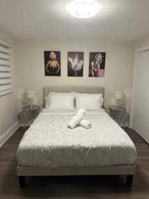 The Crown Suite - Image 2