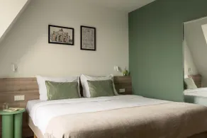 Spacious 1 Bedroom Apartment - Twin Beds - Image 2