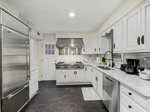 The George House - Image 4