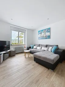 Ploemel House, 3 Bedrooms - Image 3