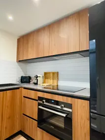 Rare: Architect-designed house with 3 suites - Air-conditioned - Image 5
