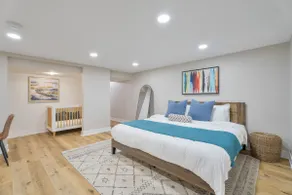 4BR Family Home Near Lake/Northwestern + Parking - Image 5