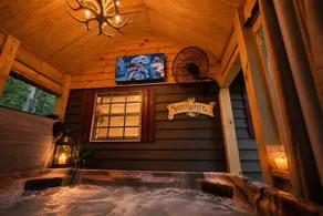 Cozy Couple’s Cottage in the Squatch w/ Hot Tub - Image 4