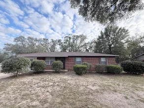 Newly Remodeled Home Near Florida Emerald Coast - Image 3