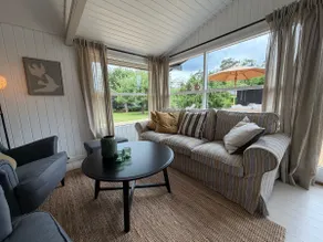 Cozy cottage with a large garden close to the beach - Image 4