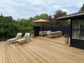 Cozy cottage with a large garden close to the beach - Image 3