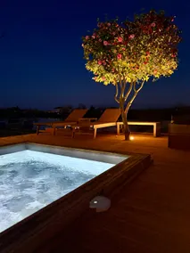 The Lodge – River, Private Dock, Swimming Pool & Hot Tub - Image 3