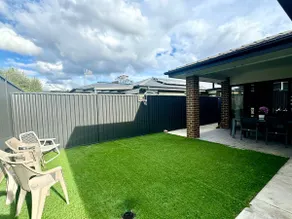 A09-Misty: Comfortable family home in Throsby - Image 5