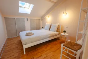 Villa for 10 people • Private pool • A/C & terrace - Image 4