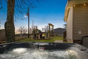 4BR Family Retreat Near New River Gorge, Oak Hill - Image 3