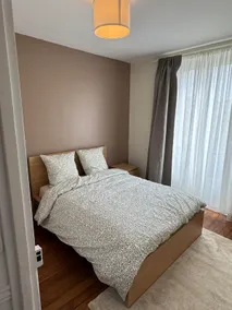 Bel appartement entièrement rénové - Image 4