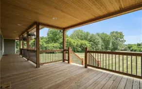 Peaceful Country Home Oak Grove sleeps 10 - Image 4