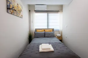 Minimal Luxury in the Heart of the City - Image 5