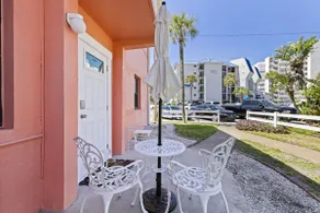 Gulf Breeze Hideaway - Pool, Beach Access - Image 4