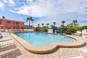 Gulf Breeze Hideaway - Pool, Beach Access - Image 5