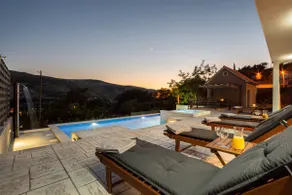 Villa mit privatem Pool, Sauna und Grill | Bergblick - Image 5