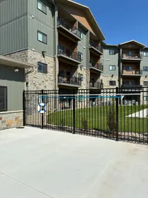 First Floor! Golf Sim/Pool/Jacuzzi/Gym + Sleeps 7 - Image 5