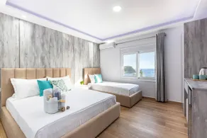 Hillbnb Extra (2 bedroom + 2wc) Sea View Balcony - Image 3