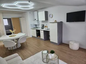 Cozy accommodation for 4 people and very pleasant. - Image 3