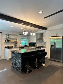 Luxury Modern Hideaway - Image 5