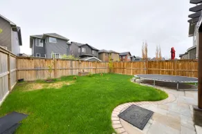 Paskapoo Lower Suite - Image 2