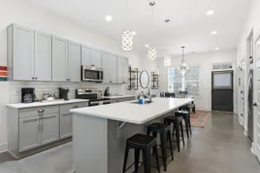 Modern 3BR with Rooftop - 10 Min to Broadway - Image 3
