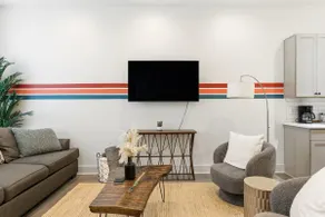 Modern 3BR with Rooftop - 10 Min to Broadway - Image 5
