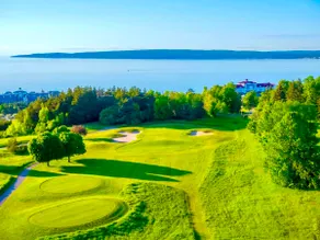 Crooked Tree Getaway - Golf, Ski, Lake - Image 3