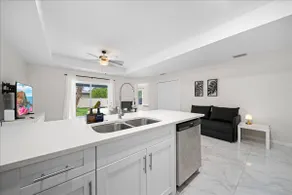 House in Lehigh/ 3 Bedrooms / Up to 7 - Image 4