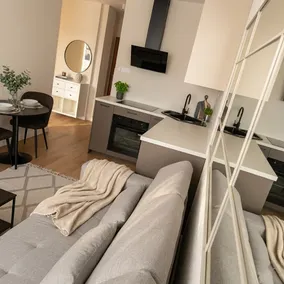 Luxury Manhattan Apartment - Image 4