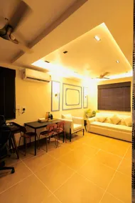 Cozy & Affordable 1bhk/ Hill Road, BandraWest - Image 2