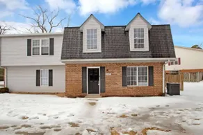 Spacious Retreat Near DC| Free Parking + Sleeps 8 - Image 2