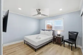 Modern 4BR Home, Sleeps 9, Near Silicon Valley - Image 4