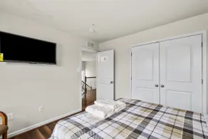 Large 7 bedroom sleeps 22 With Parking Near DC - Image 4