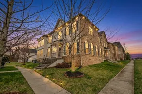Large 7 bedroom sleeps 22 With Parking Near DC - Image 3