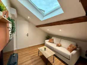 Face Gare – Cozy Apartment 402 - Image 2