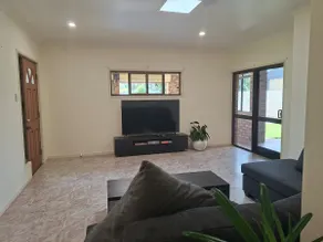 Cinnamon Cottage, Lake Tinaroo, Yungaburra - Image 2