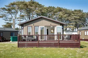 Berry Head Lodge, Landscove Holiday Park, Brixham - Image 2