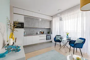 Waterfront Luxury Residence - Paid Parking Option - Image 4