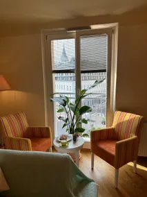 3BR, 5 Beds, Sofa 2P, 5min U4,U6 Schönbrunn - Image 3