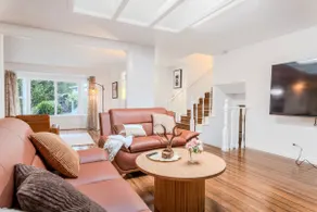 Luxury 4BR house, Huge Yard, Theater, A/C, Pets - Image 3
